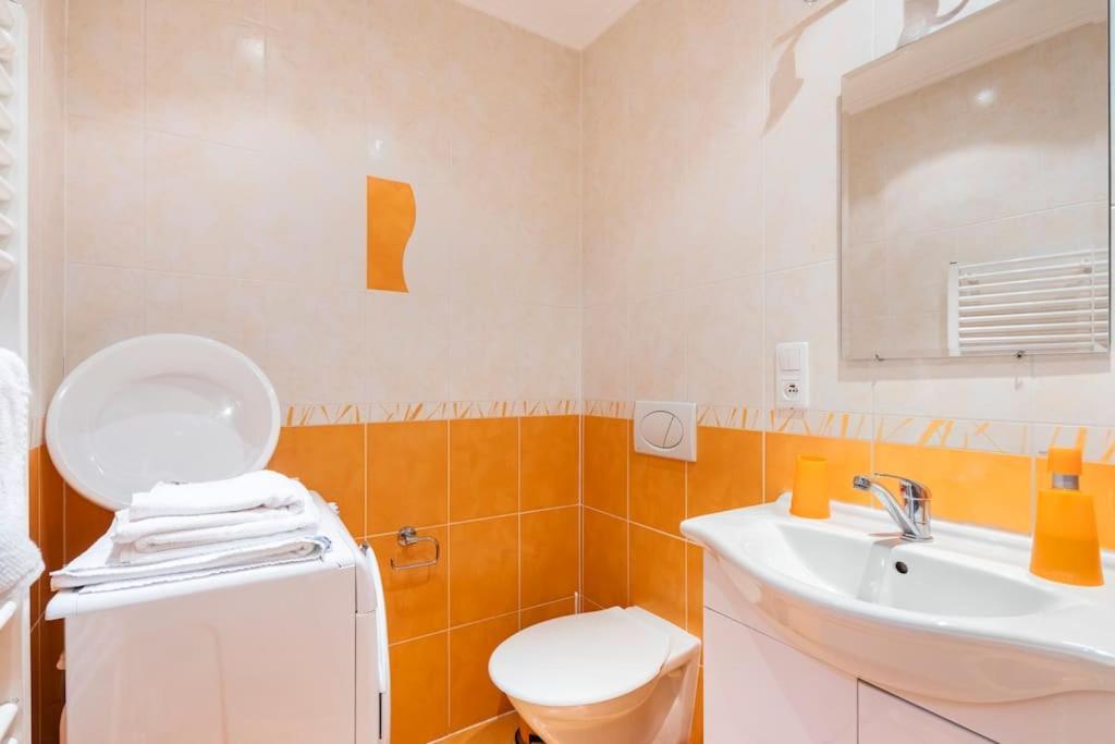 Apartment On Masaryka 39 كارلوفي فاري المظهر الخارجي الصورة